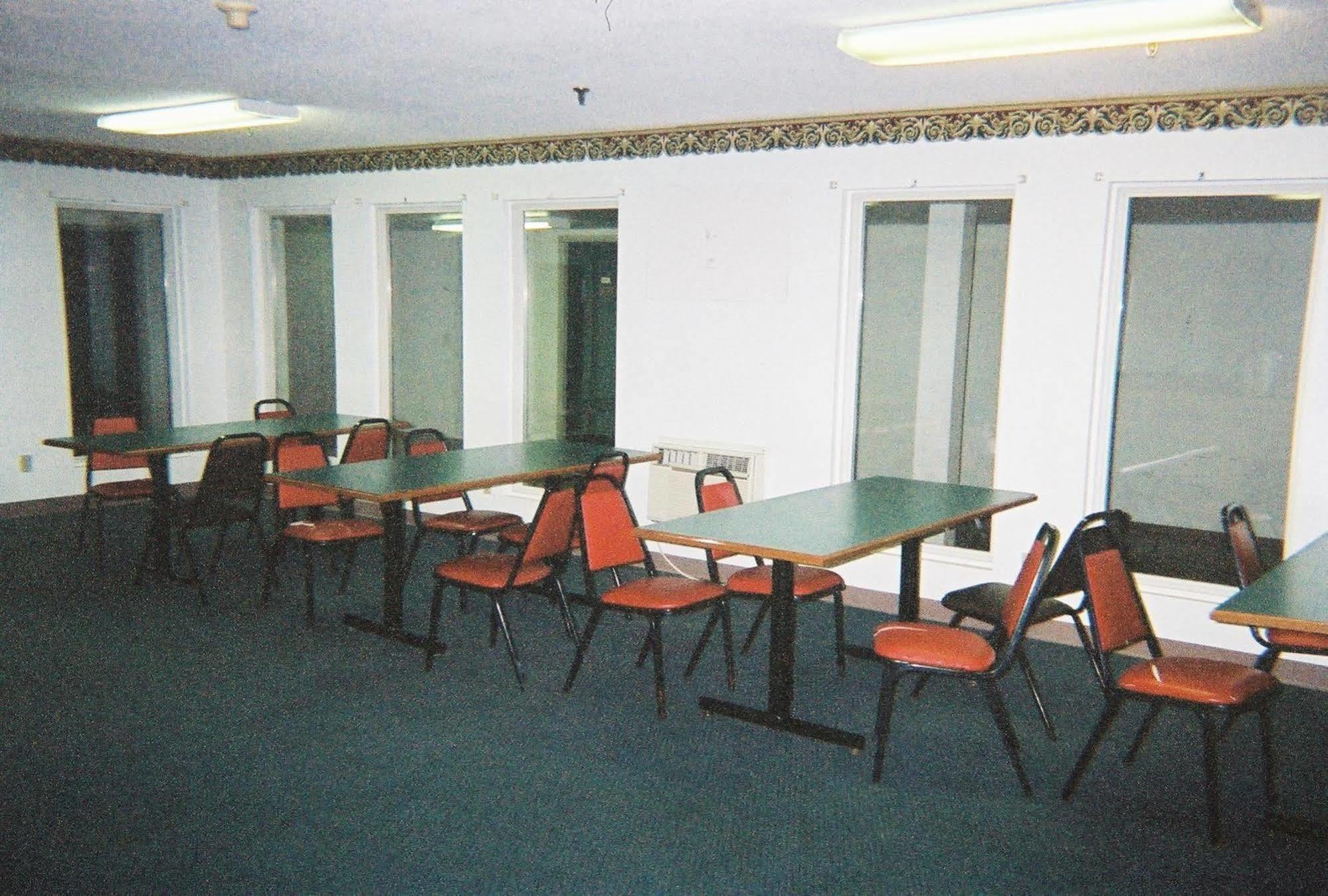 Budget Inn Wentzville Exterior photo