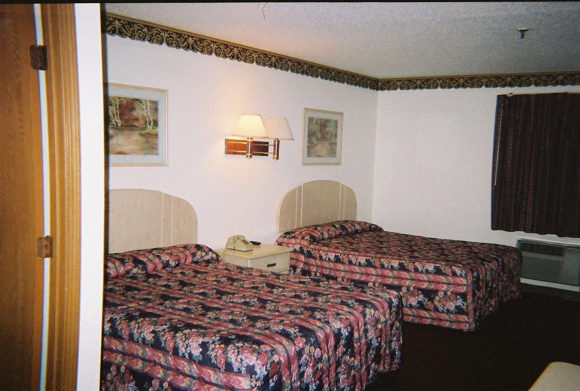 Budget Inn Wentzville Exterior photo